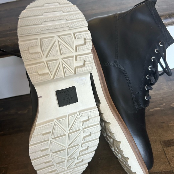 Mens Cole Haan waterproof boots new without  box - Picture 8 of 9